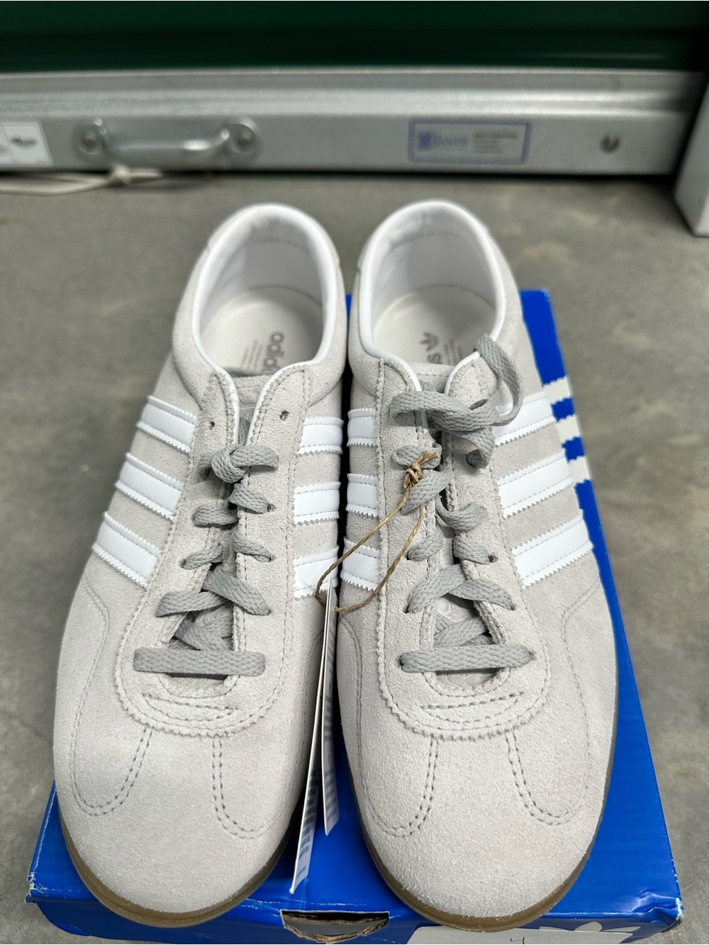 adidas Women’s Gazelle Lo Pro Sneakers in Ivory with Off White Stripes - Picture 3 of 7